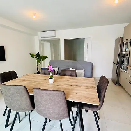 Apartment 111 Acces Direct 3min De La Mer,2 Places De Parking Gratuite, Terrasse